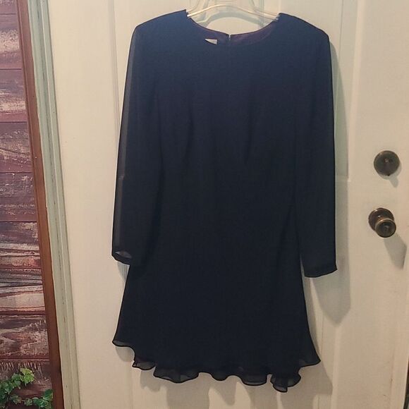 COPY - Size 10 Kamisato Lined Long Sleeve Black Dress With Ruffled Hem - Picture 1 of 4